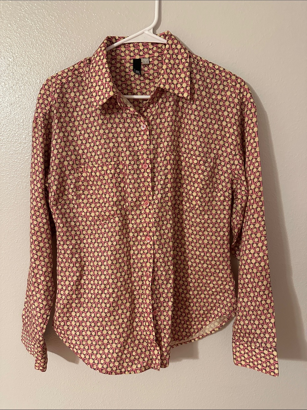 Women’s Long-Sleeve Printed Button-Up Shirt
